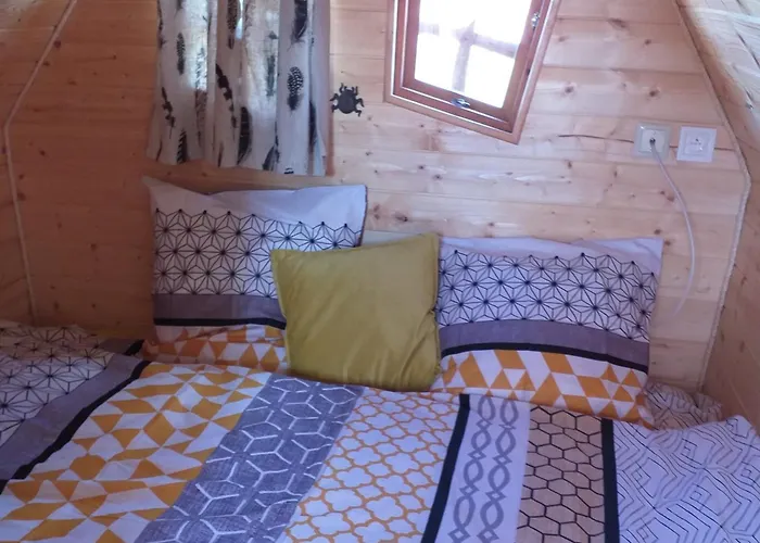 Avec Jacuzzi Privatif Et Acces A Ferme Pedagogique - Fr-1-410-459